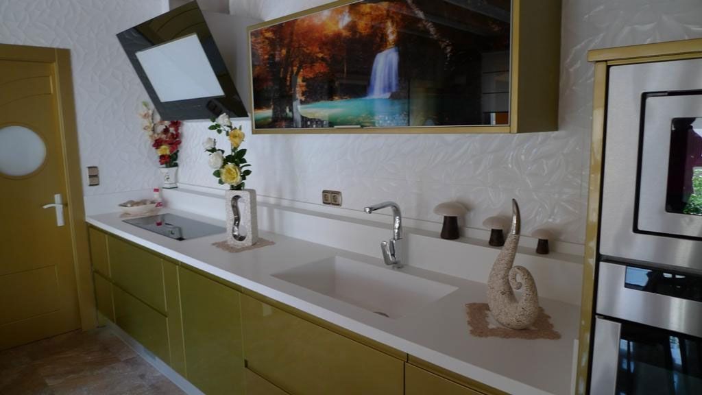 Cocinas con acabado lacado 02