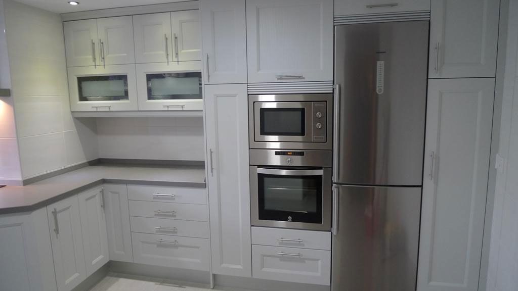 Cocinas con acabado lacado 01